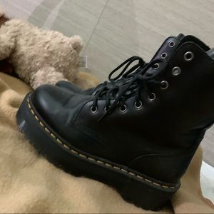 FINAL PRICE platform dr. martens